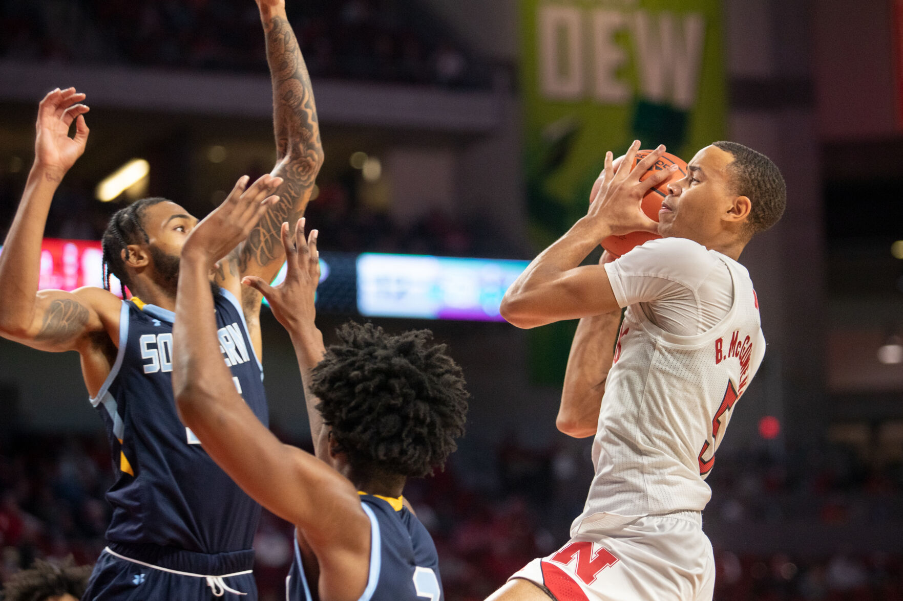 Basketball vs. Southern Photo No. 8